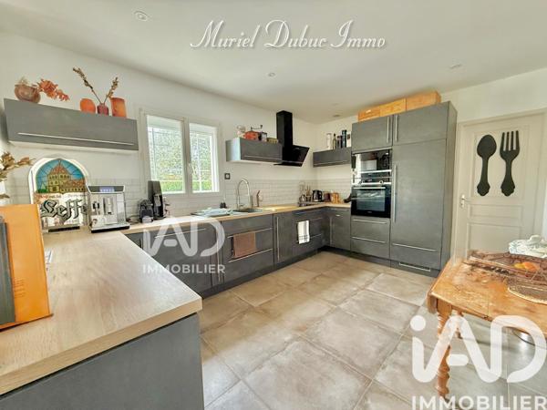 Maison à vendre 5 pièces 124 m² Saint-Sulpice-de-Royan