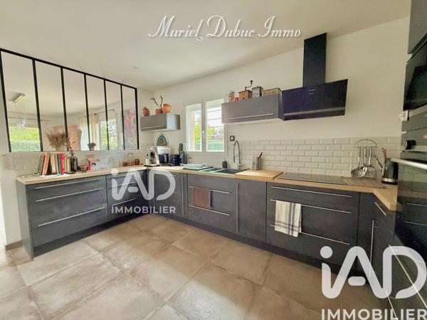 Maison à vendre 5 pièces 124 m² Saint-Sulpice-de-Royan