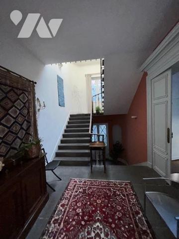 Hôtel particulier du 18ème siècle avec Dépendances