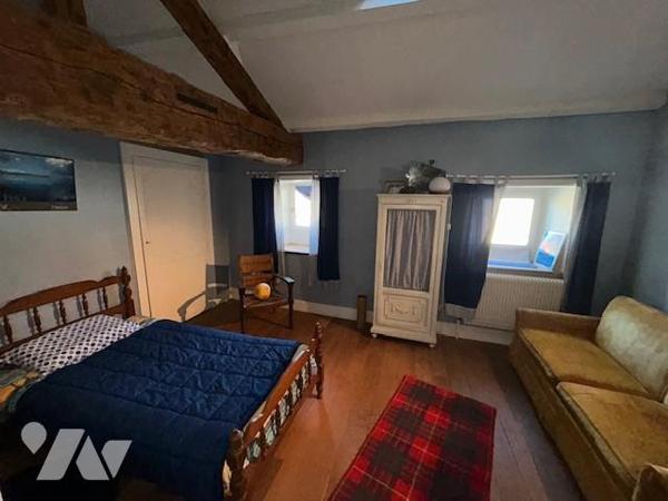 Hôtel particulier du 18ème siècle avec Dépendances