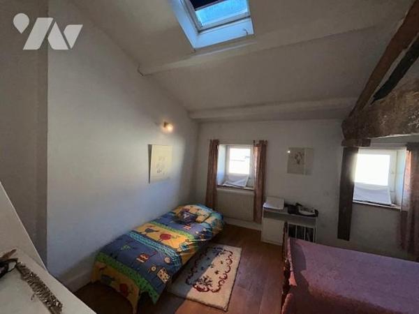 Hôtel particulier du 18ème siècle avec Dépendances