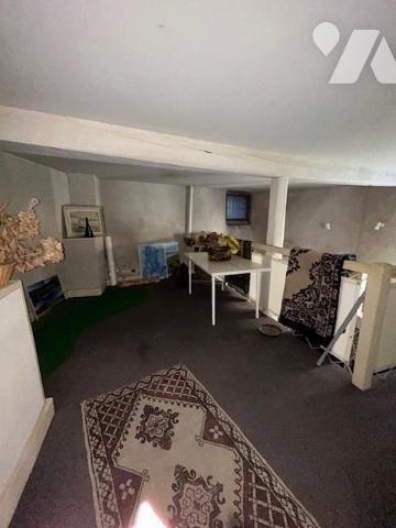 Hôtel particulier du 18ème siècle avec Dépendances