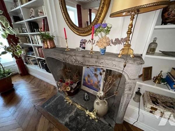 Hôtel particulier du 18ème siècle avec Dépendances