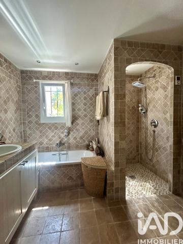 Appartement à vendre 8 pièces 260 m² Fréjus