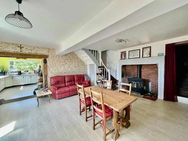 Maison Chateau L Eveque 4 pièce(s) 142 m2