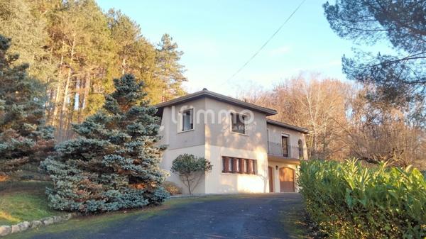 Maison avec 16000m² de terrain