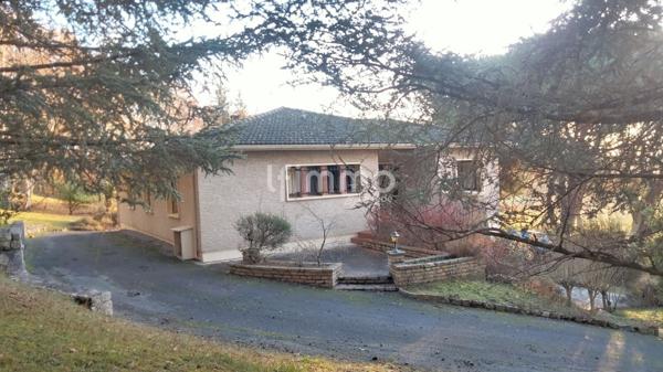 Maison avec 16000m² de terrain