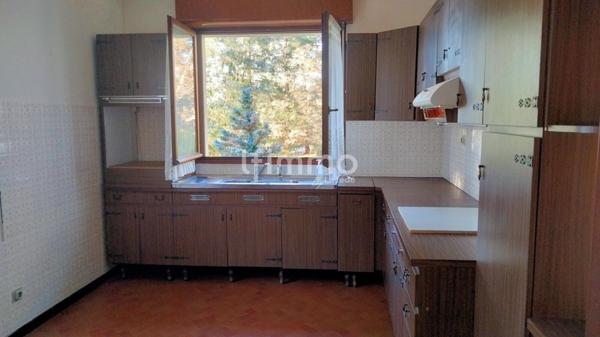 Maison avec 16000m² de terrain