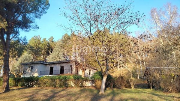 Maison avec 16000m² de terrain