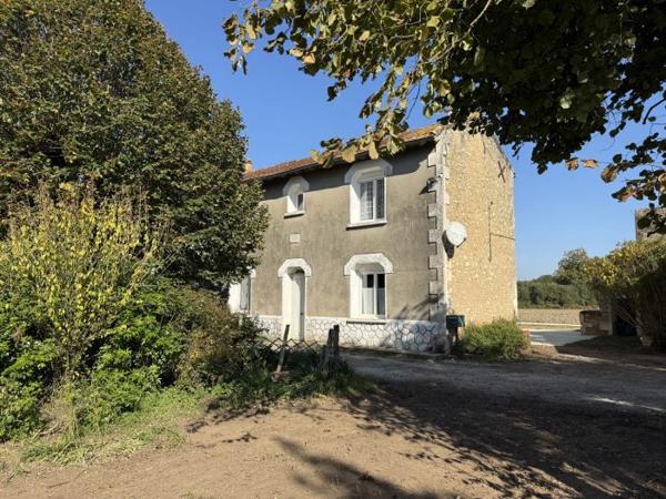 Maison charentaise Cravans 120 m²