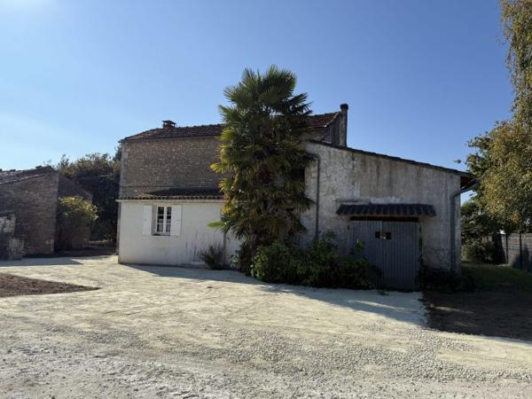 Maison charentaise Cravans 120 m²