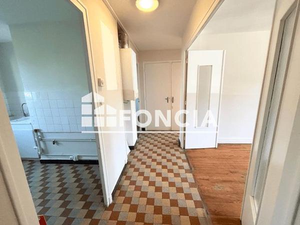 Location Appartement 3 pièces 52.8 m² - 41-43 RUE ROGER SALENGRO Bourg Les Valence 26500