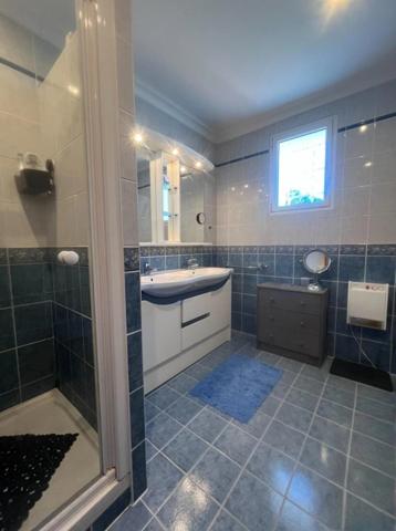 Maison de caractère - 4 chambres - Piscine - SAINT JEAN D'ANGELY (17)