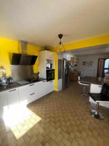 Maison de caractère - 4 chambres - Piscine - SAINT JEAN D'ANGELY (17)