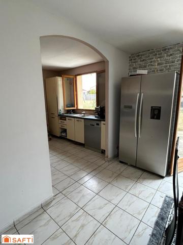 Maison 102 m2, 889 de superficie terrain