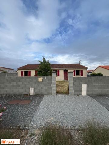 Maison 102 m2, 889 de superficie terrain