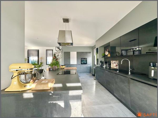 Maison familiale rénovée à proximité d'AVIGNON