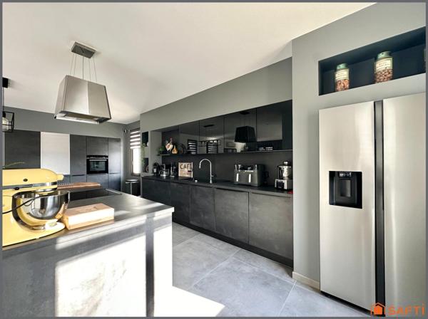 Maison familiale rénovée à proximité d'AVIGNON
