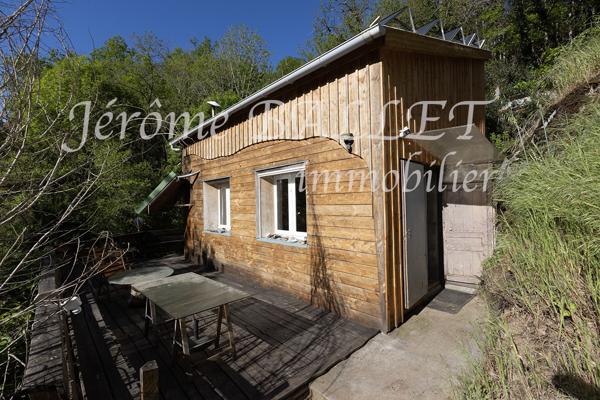 Maison
         2 pièces
        - 67 m² 100 000 € *