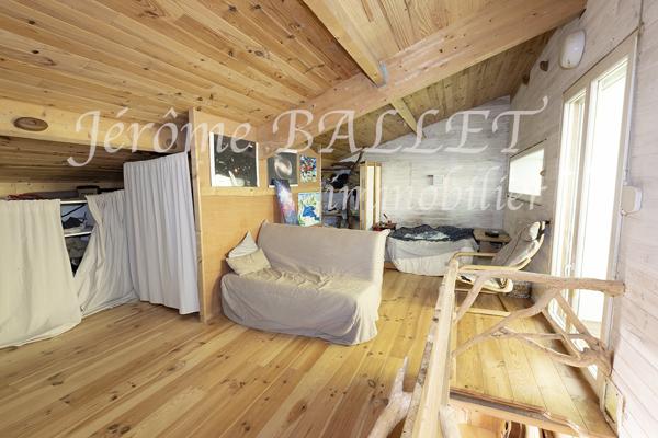 Maison
         2 pièces
        - 67 m² 100 000 € *
