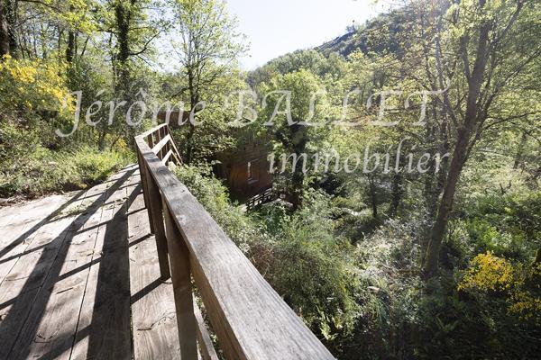Maison
         2 pièces
        - 67 m² 100 000 € *
