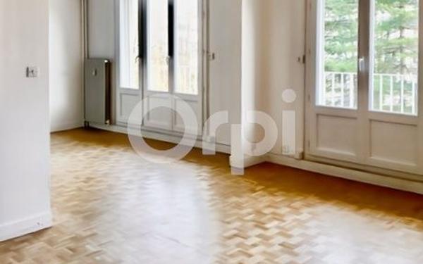 Appartement à vendre    2 pièces • 60,22 m2 Senlis