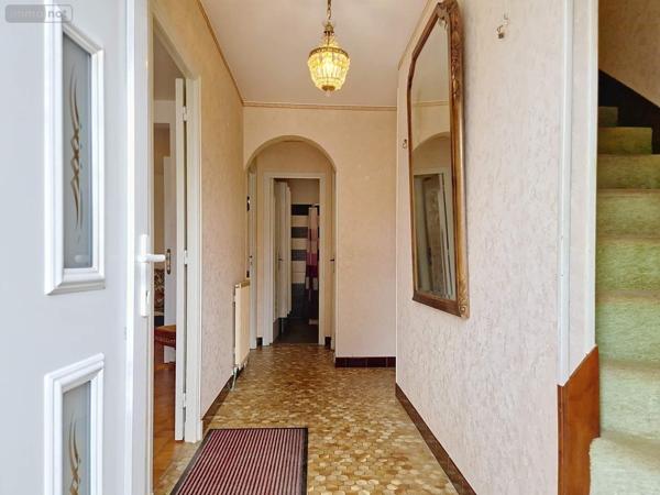 Maison à vendre à Saint-Méloir-des-Ondes en Ille-et-Vilaine (35350), ref : 089/3298