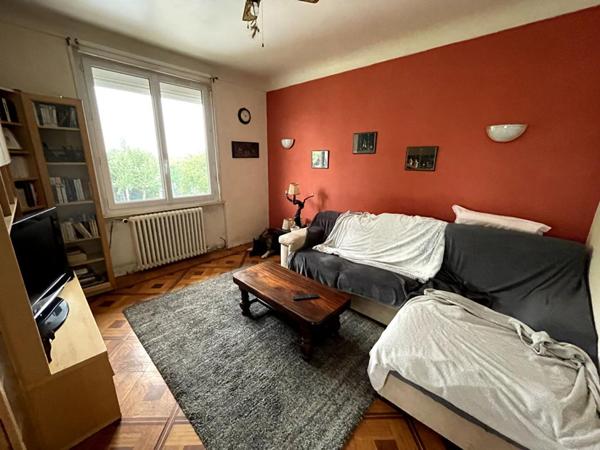 Maison familiale avec piscine et revenus locatifs ? Paimboeuf (44560)