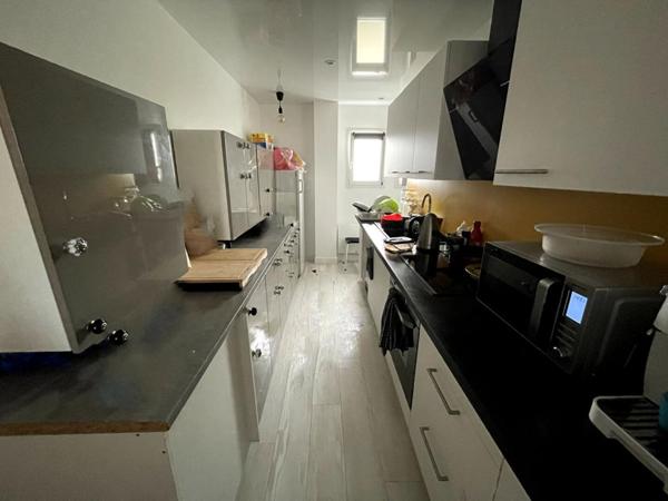 Maison familiale avec piscine et revenus locatifs ? Paimboeuf (44560)