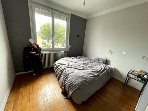 Maison familiale avec piscine et revenus locatifs ? Paimboeuf (44560)