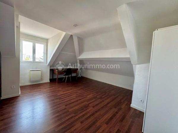 Vente                                                      Appartement
                        
                     3 pièces                      71 m2                     à Clermont-Ferrand