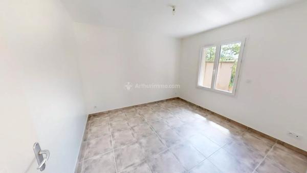Vente                                                      Appartement
                        
                     3 pièces                      61 m2                     à Saint-Jean-de-Bournay