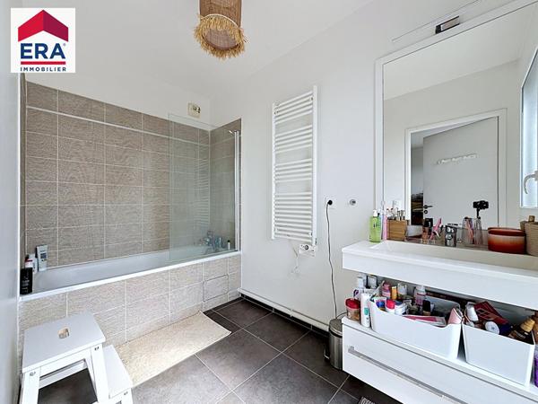 APPARTEMENT 2 PIECES 42m² + TERRASSE 36m²- PROCHE PARIS 13EME