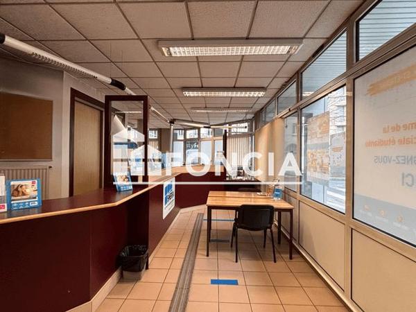 À vendre Local commercial 373 m² - Saint-étienne 42100