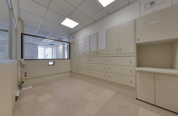 Local commercial Bagnolet 160.25 m2