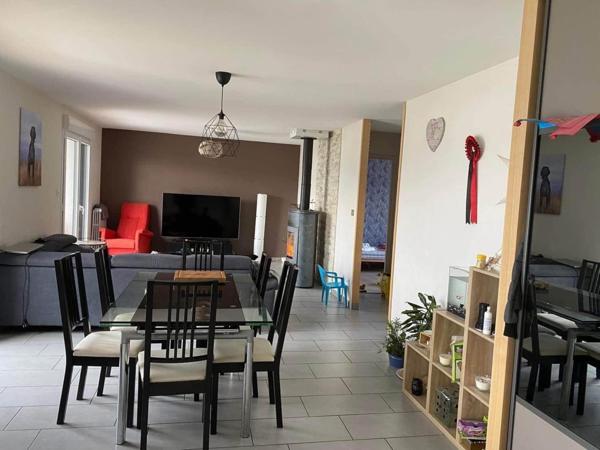 Maison de 90 m2 avec pension canine sur terrain de 2207 m2.