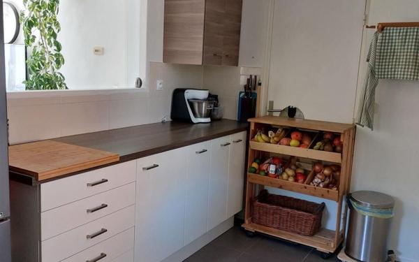 Appartement à vendre    3 pièces • 6 969 m2 Montigny-le-Bretonneux