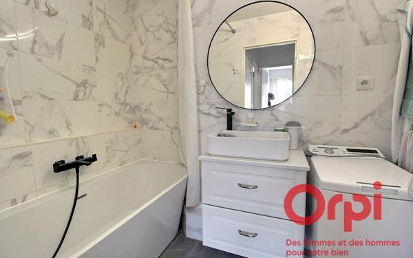 Appartement à vendre    3 pièces • 6 969 m2 Montigny-le-Bretonneux