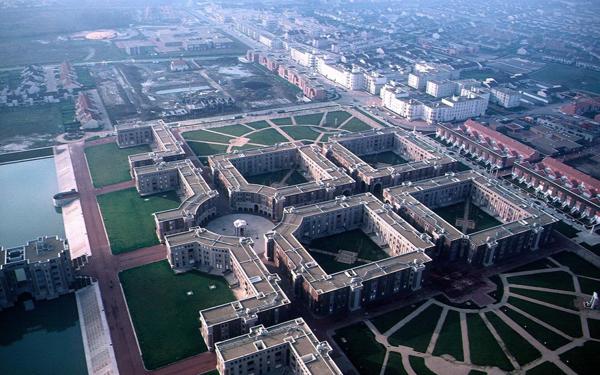 Appartement à vendre    3 pièces • 6 969 m2 Montigny-le-Bretonneux