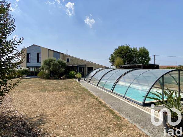 Maison à vendre 9 pièces 244 m² Vouvant