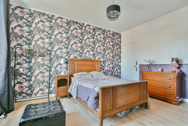 Appartement 6 pièces - 135 m² Exclusivité efficity