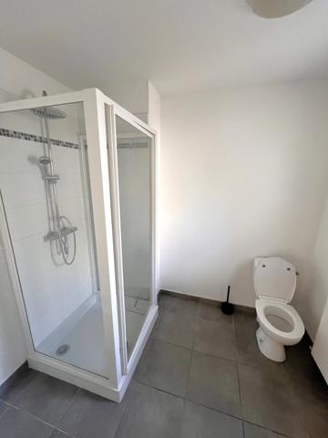 Vente                                                      Maison
                        
                     5 pièces                      103 m2                     à Saint-Médard-en-Jalles