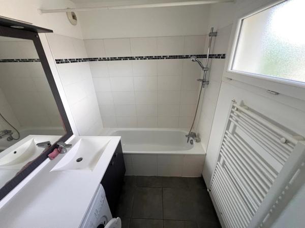 Vente                                                      Maison
                        
                     5 pièces                      103 m2                     à Saint-Médard-en-Jalles