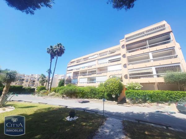 Appartement à louer 1 pièce 24.41m² Saint-Raphaël (83700)