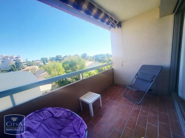 Appartement à louer 1 pièce 24.41m² Saint-Raphaël (83700)