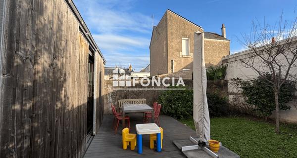 À vendre Maison 8 pièces 203 m² - Tours 37000