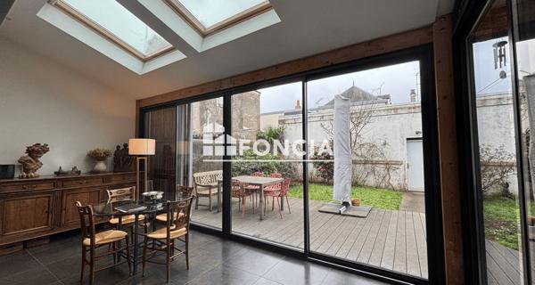 À vendre Maison 8 pièces 203 m² - Tours 37000