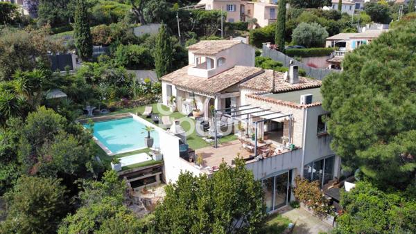 MAISON À VENDRE DE 5 PIÈCES DE 190,00 M²