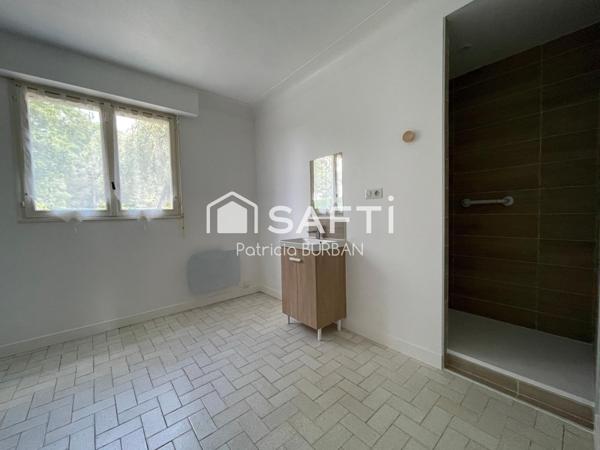 Maison  4 chambres  1742 M2 terrain à Caden