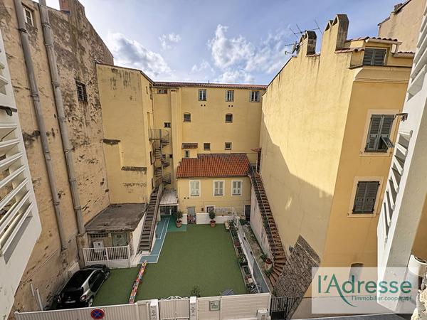 Appartement Ajaccio 2 pièce(s) 24.35 m2 - vue dégagée